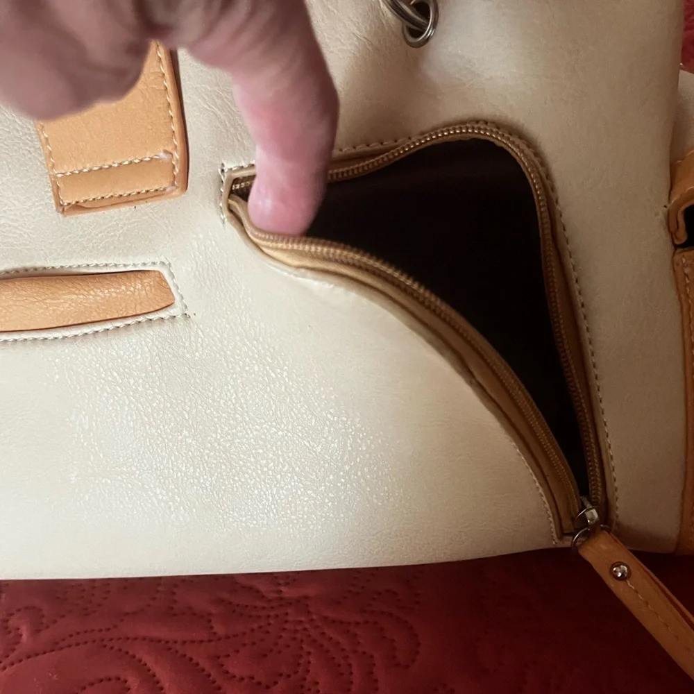 Cowgirl Trendy Peachy Tan and Cream Western Conceal and Carry Handbag - Picture 16 of 16